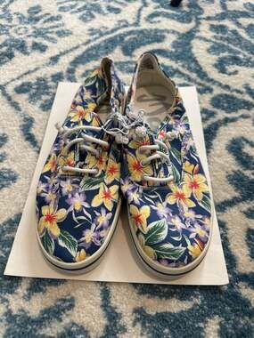 Mad Love Women's Kendra Floral Blue Tropical Canvas Lace-Up Slip-On Sneakers